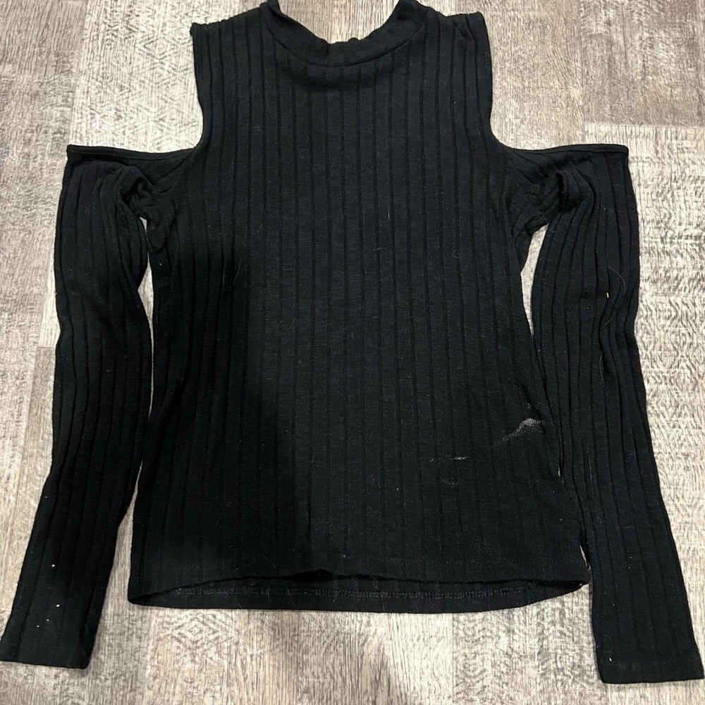 American Eagle Outfitters Open Shoulder Long Sleeve